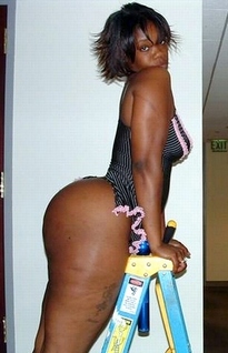 Ebony girlfriend posing nude for..